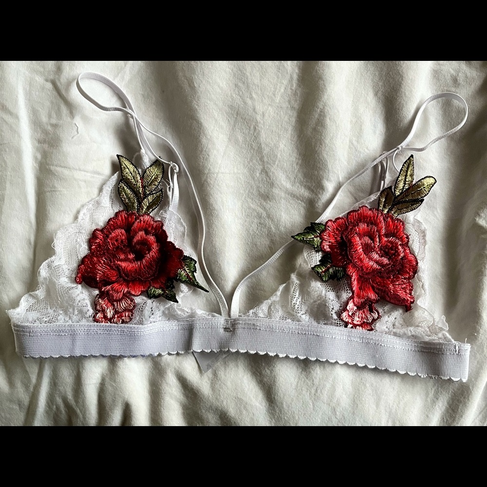 SHEIN Lace Rose Bralette, size S
